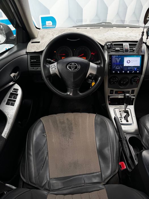 Toyota corolla машина