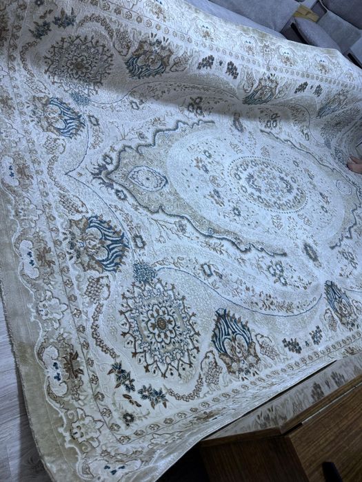 Продам ковер , размер 5 на 4