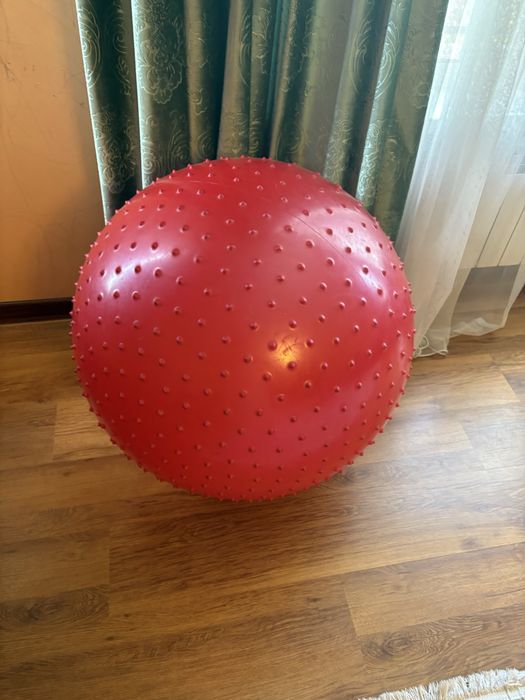 Мяч для фитнеса продается