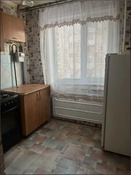 2 комнатная квартира ( центр)