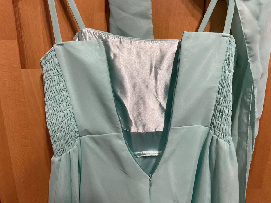 Рокля за повод,цвят мента ,размер М