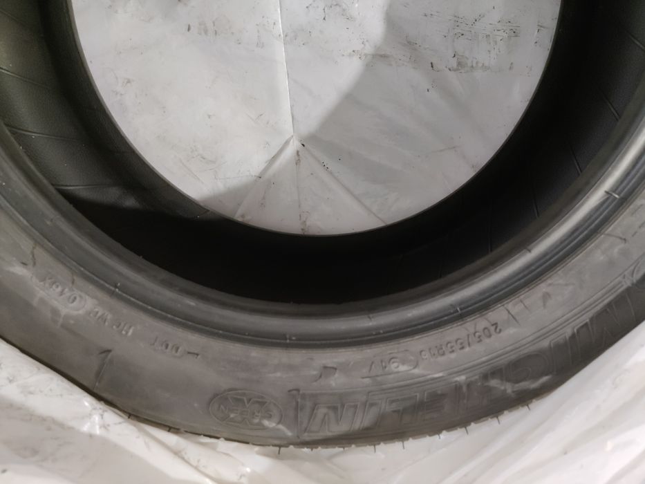 2 комплекта гуми - зимни и летни 205/55R16 - цената е за всички 8 гуми