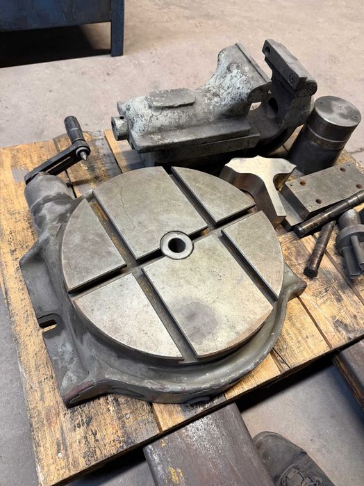 Делителна маса за фреза