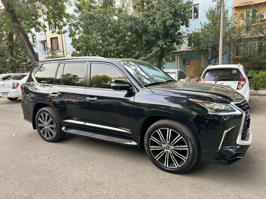 Lexus LX570 S restaling sotiladi