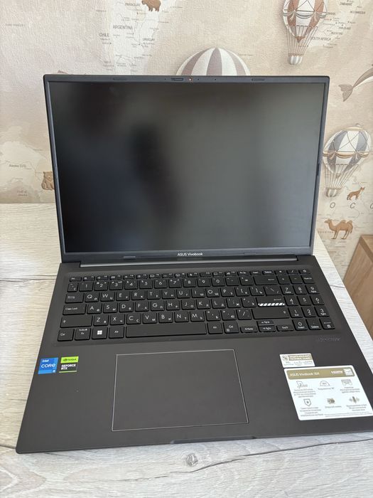 Почти новый ноут Asus vivobook