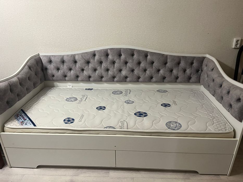 Продам софу в хорошем состоянии