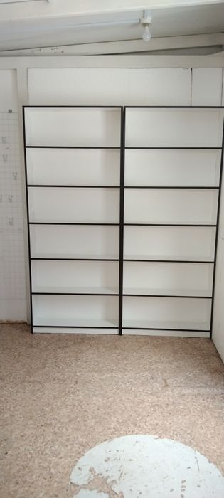 Торговые стеллажи новые,аккуратные