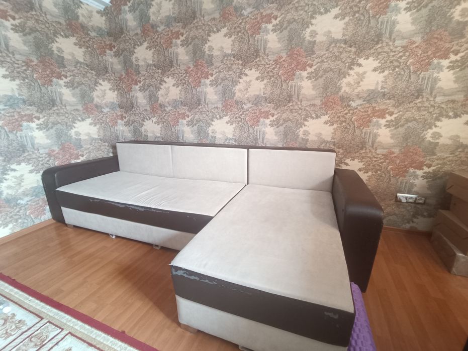 Продам диван, тахта