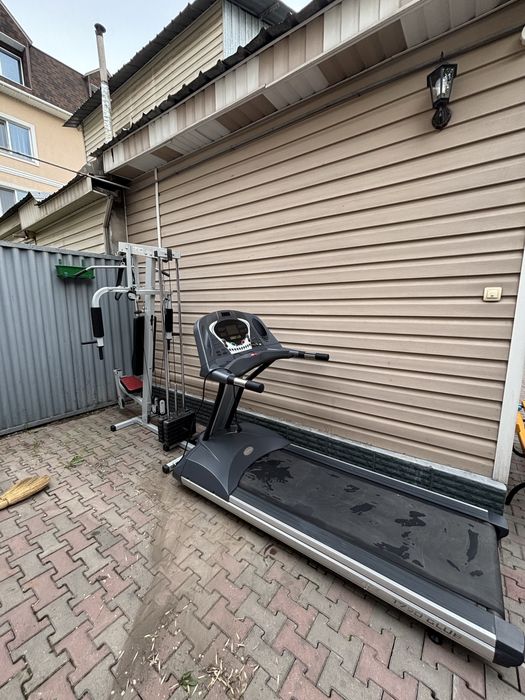 Тренажерный беговой дорожка