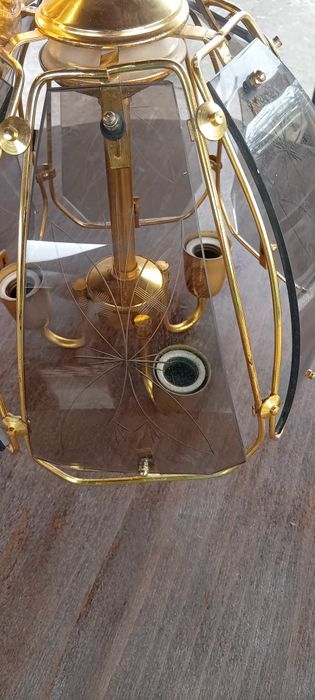 Lustră veche cu geamuri pilogravate