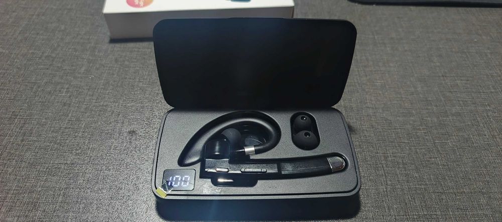 Беспроводная bluetooth Моно Гарнитура для смартфона,ноутбука и.т.д