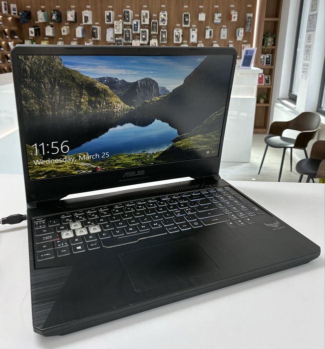 Asus TUF FX505DT | AMD Ryzen 5 3550H | 8GB RAM | 512GB SSD | 15.6"