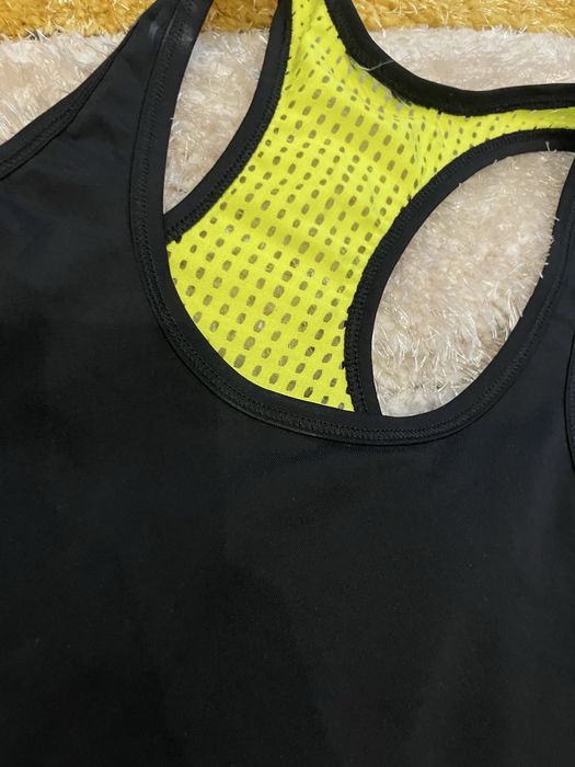 Спортен потник с вталена кройка  Nike