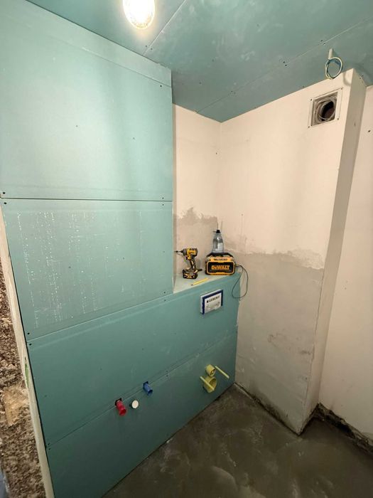 Servicii Complete Renovări Interioare: Electrică, Sanitare, Finisaje, Parchet + Debarasare Moloz