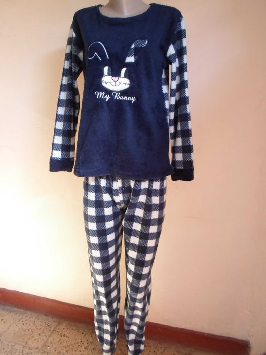 Дамска плюшена пижама различни разцветки S,M,L,XL