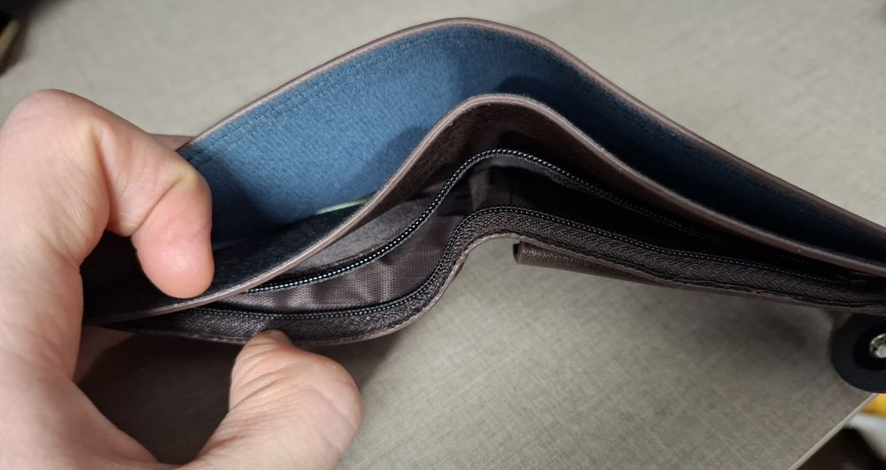 Портфейл Портмоне