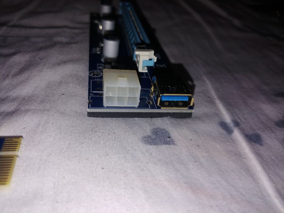 Kituri riser placa video PCI-E