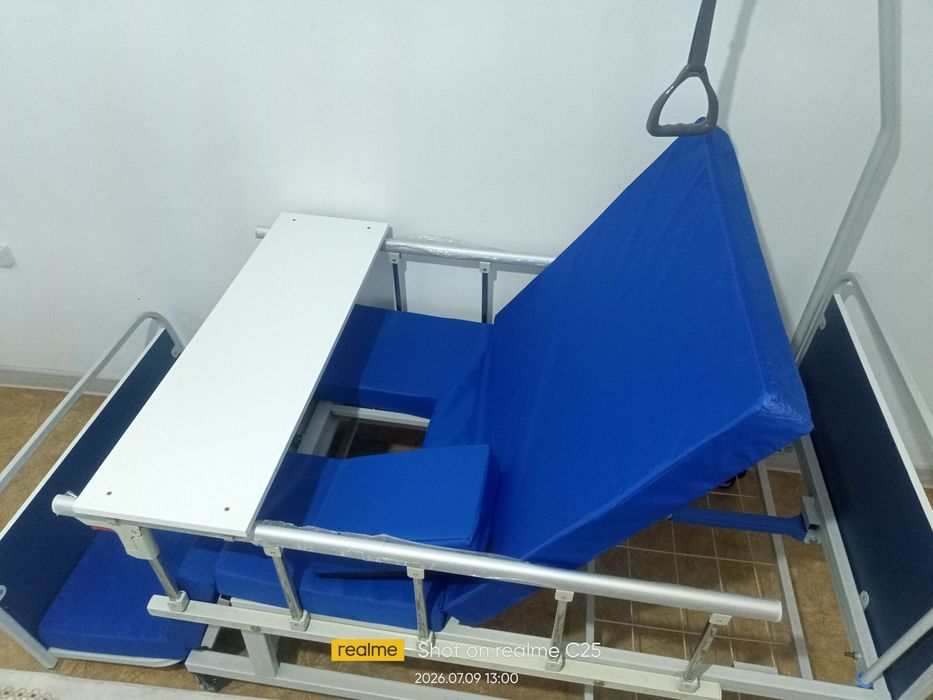 Кровать для постелных