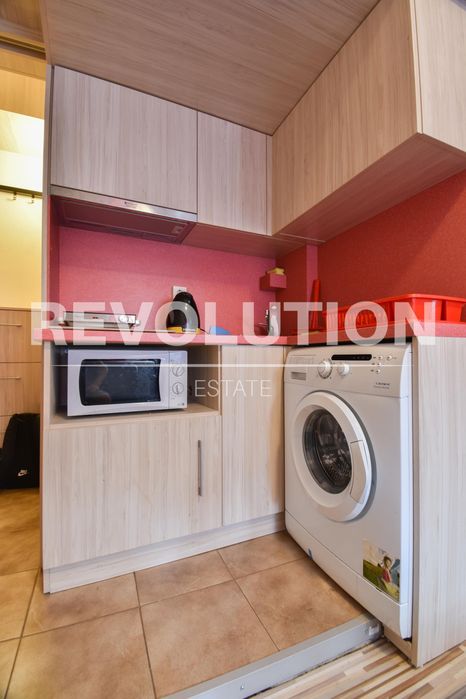 Дава се под наем Едностаен апартамент в София, Център - 20 кв.м за 400 € - Снимка #1