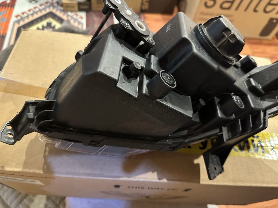 Противотуманка левая KIA Cerreto 2023