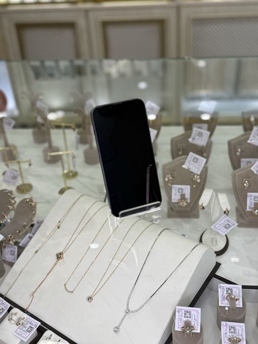 Apple iPhone 13 256GB