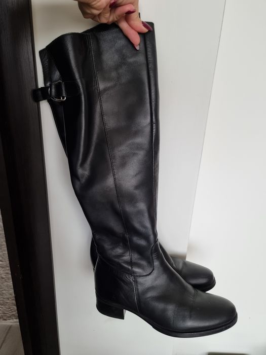 Дамски ботуши и обувки