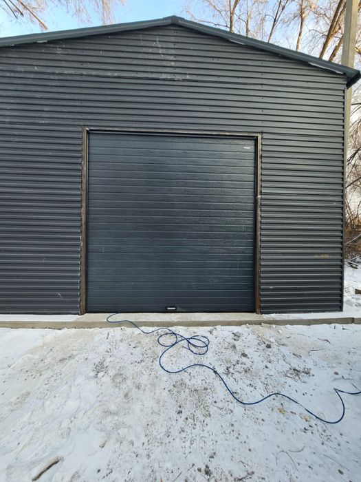 Ангарные секционные ворота Алматы