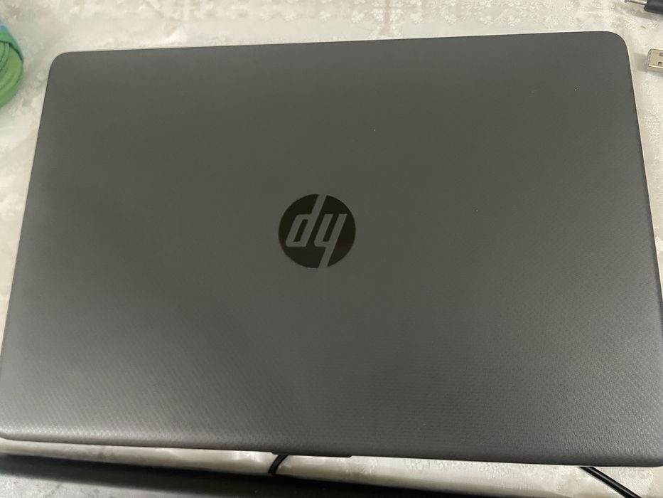 noutbook HP255 G8