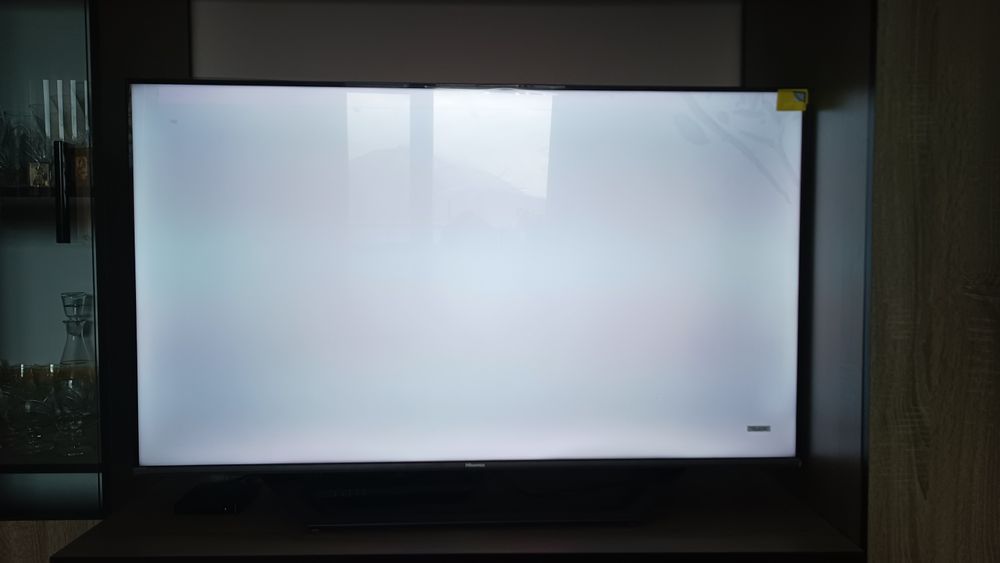 50" QLED 4K Hisense – много запазен, без мъртви пиксели