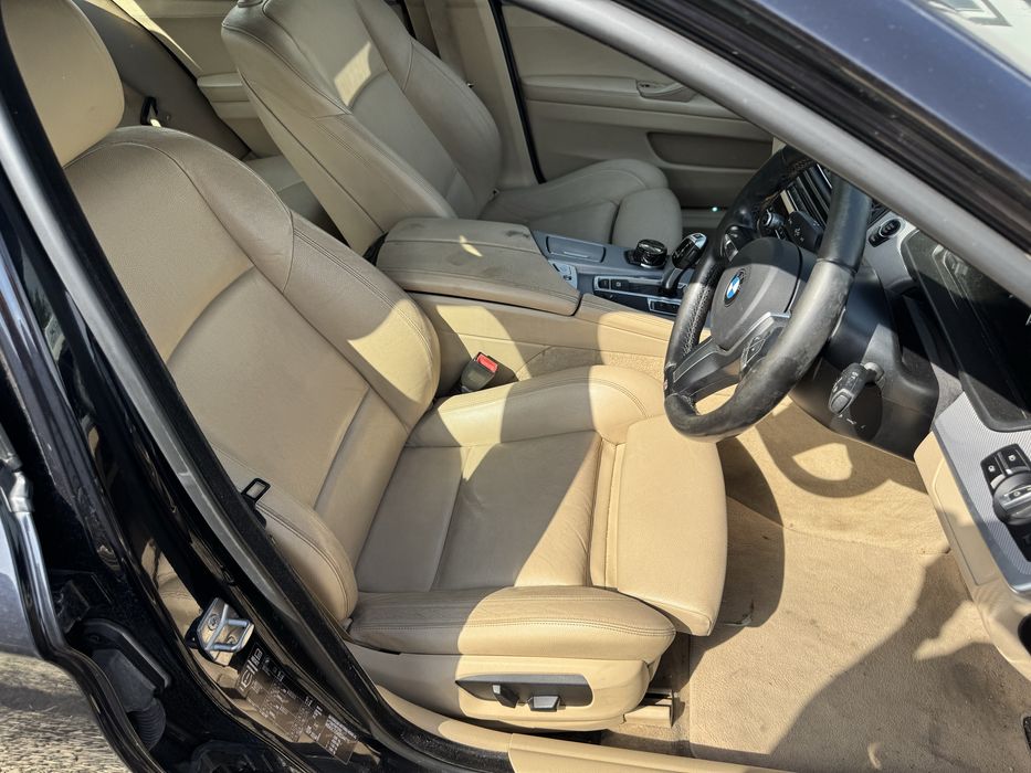 Dezmembrez BMW F10 2015 facelift 525d 218cp M Pachet plafon negru