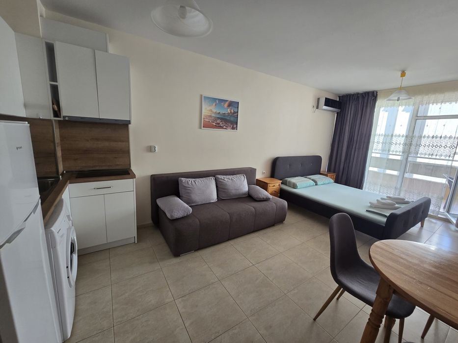 Студио Блу до плажа (200м) Поморие стар град