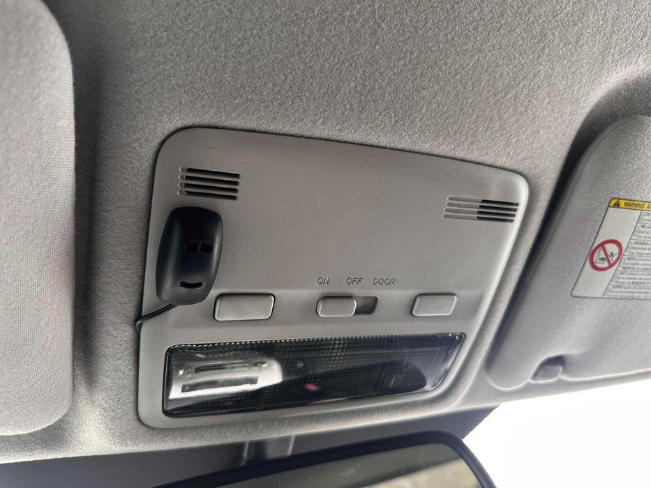 На части: Toyota Corolla Verso 2.2 D-4D (136 к.с.), 2007 г.