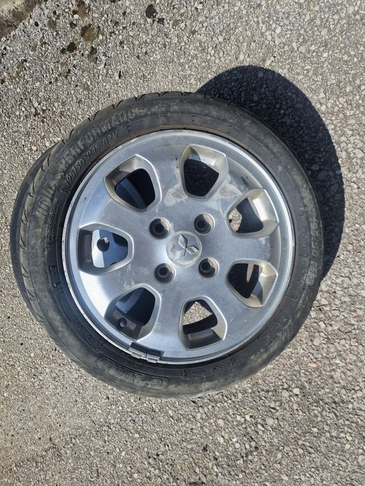 Гуми с джанти за Mitsubishi Colt