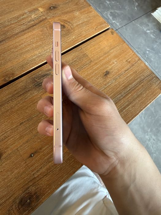 Vand iphone 15 simplu 128gb