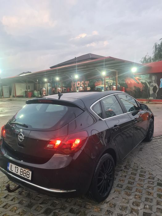 Vând / Schimb Opel Astra J 1.4 Turbo 2014 Facelift