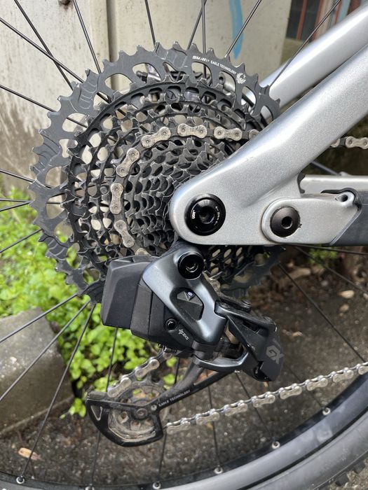 Bicicleta Enduro Carbon Full suspension