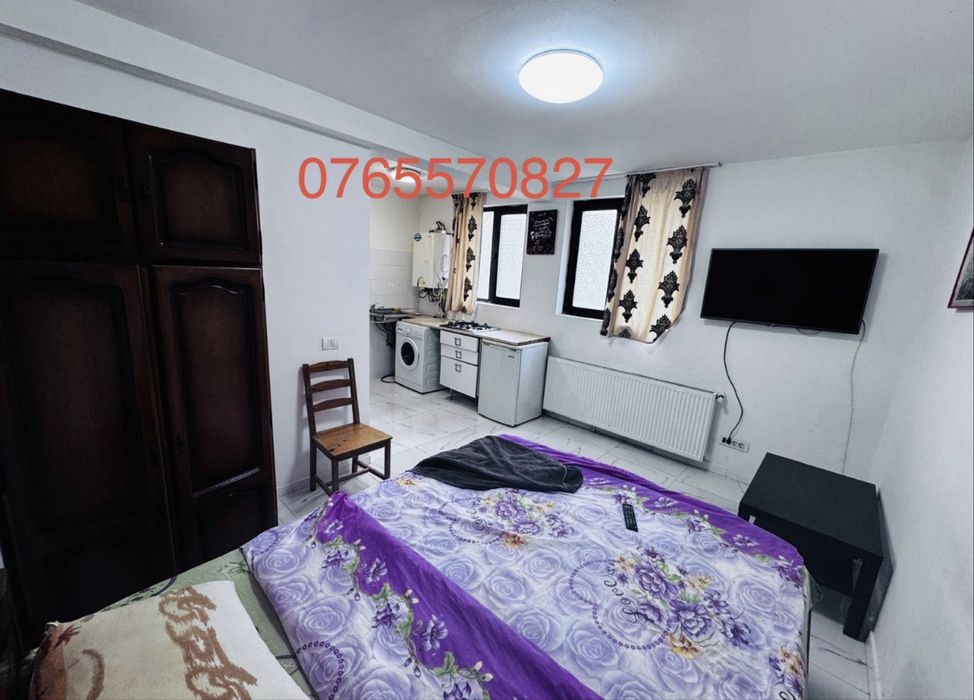 Vand Garsoniera in bloc nou 2020