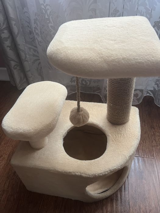 Домик для кошки с когтеточкой