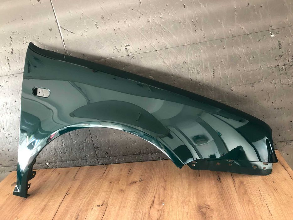 Aripa Fata Dreapta VW Golf 4 IV An 1998-2004 (LB6G (Verde))
