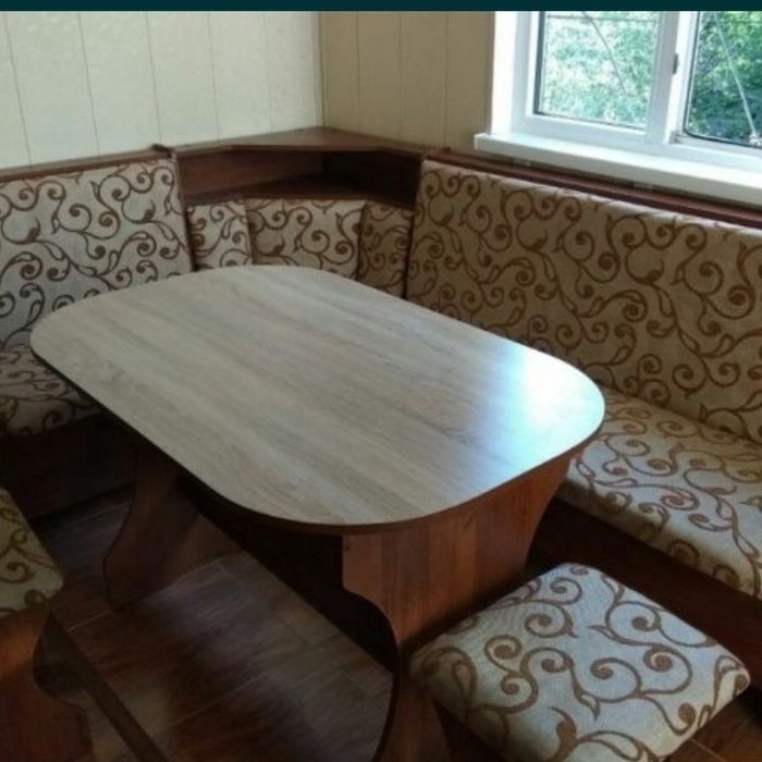 Соберем любой кухонный уголок по размеру заказчика.