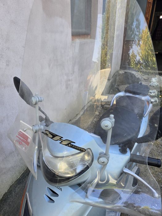Vând Scuter Honda SH150