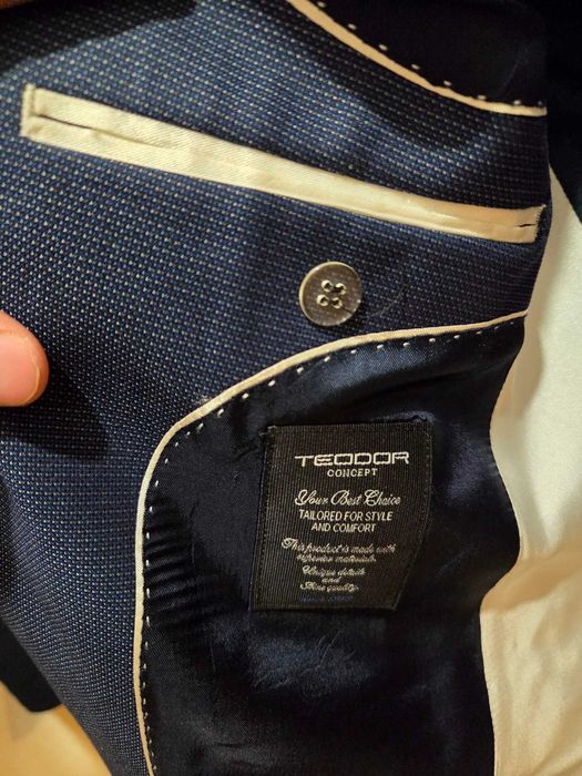 Мъжки Костюм от Теодор