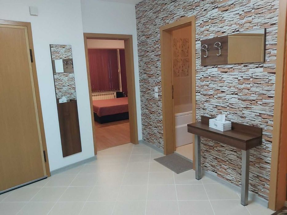 Дава се под наем Тристаен апартамент в София, Надежда 1 - 95 кв.м за 484.5 € - Снимка #2