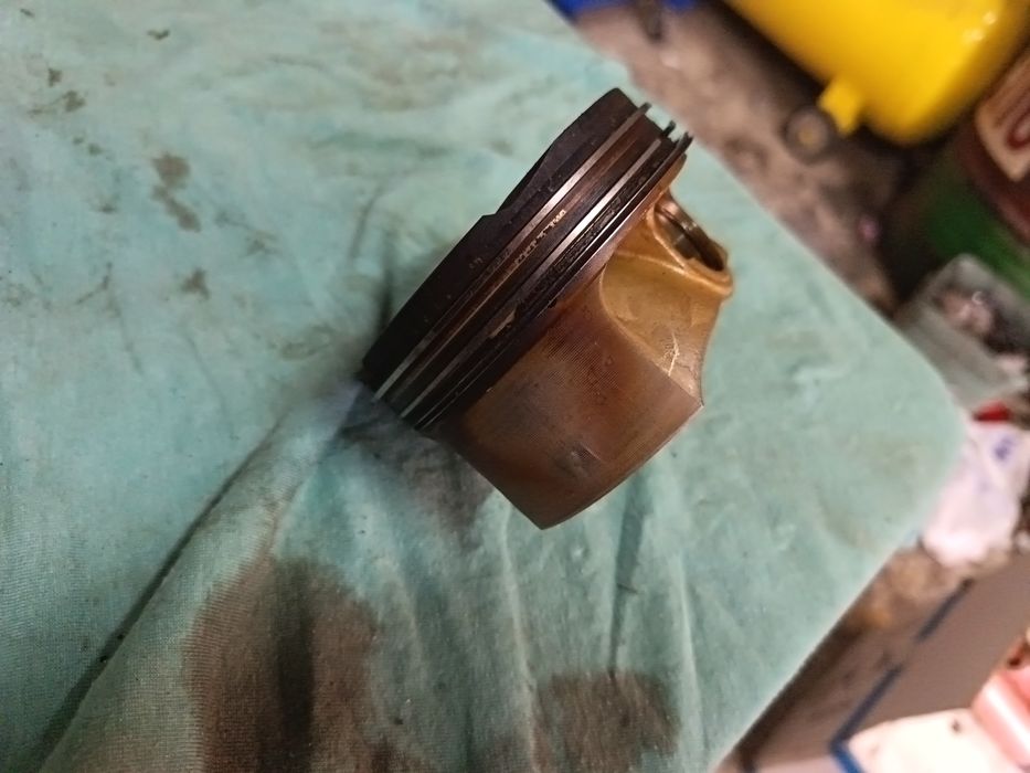 Бутала за bmw с двигател n63b44a