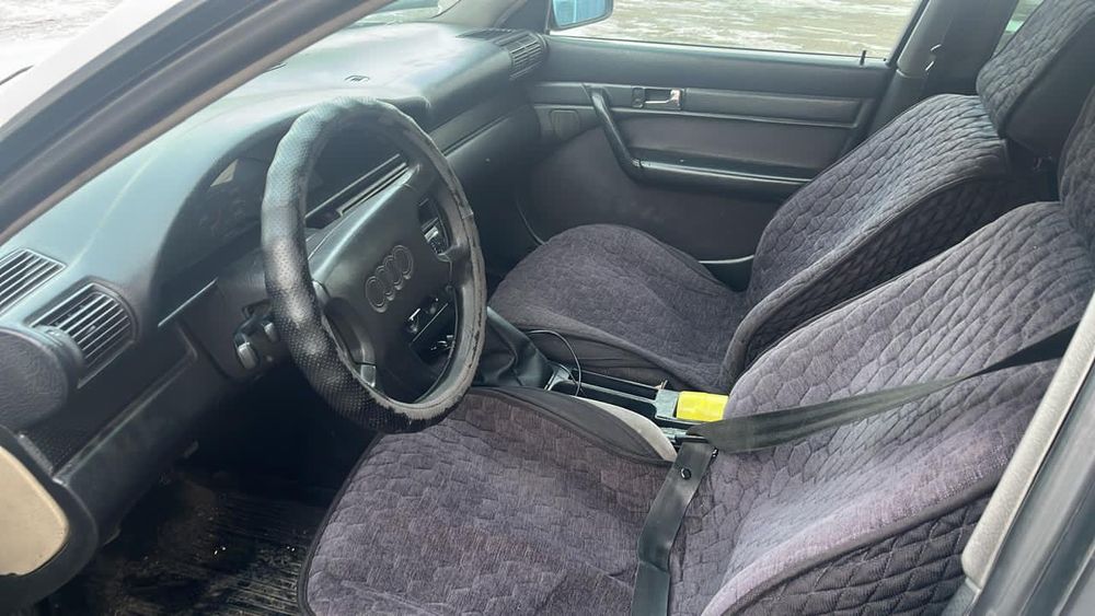 Продам Audi 100 с4