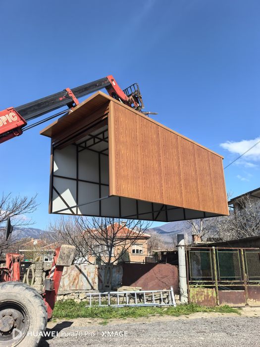 Произвежда гаражни клетки от термопанели