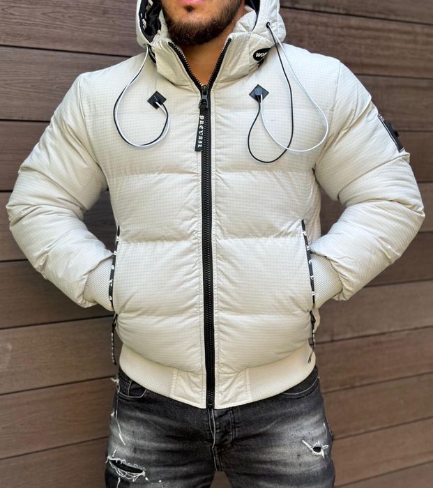 Мъжко зимно яке с качулка