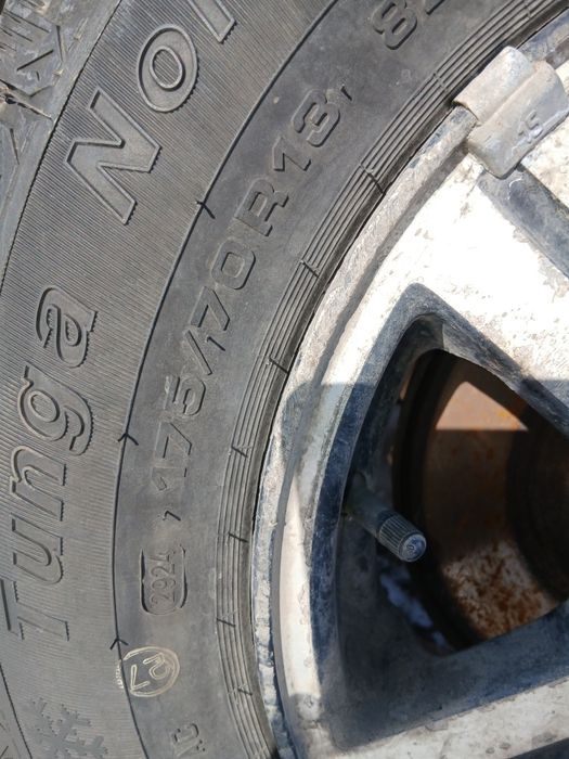 Продам зимнюю резину