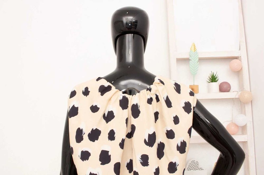 Acne Studios дамска рокля бежаво черна на петна набран гръб 38
