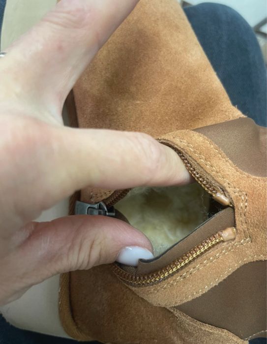 Ugg marimea 37  piele naturala